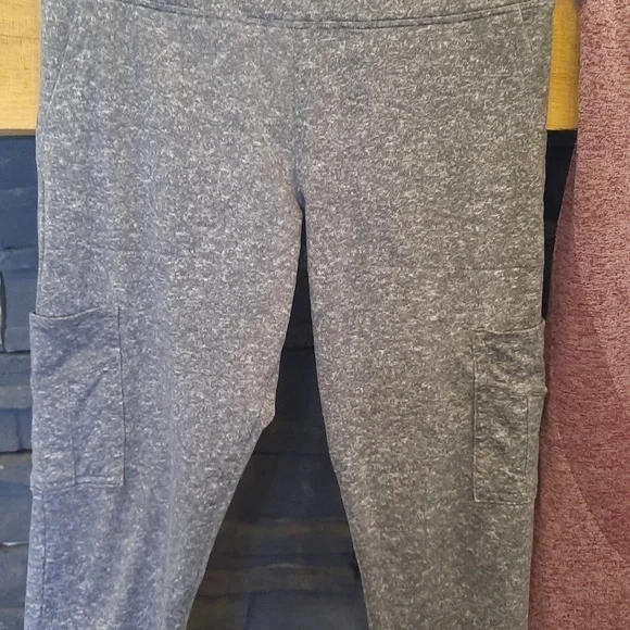 Victoria secret PINK set of two small Activewear leggings - Picture 7 of 10